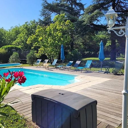 Chambres D'Hotes Le Cedre Bleu Saint-Lattier Kültér fotó