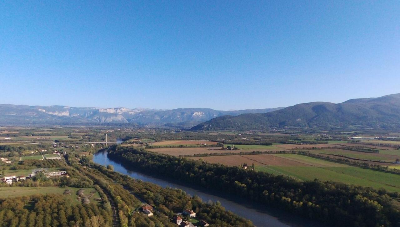 Chambres D'Hotes Le Cedre Bleu Saint-Lattier Kültér fotó