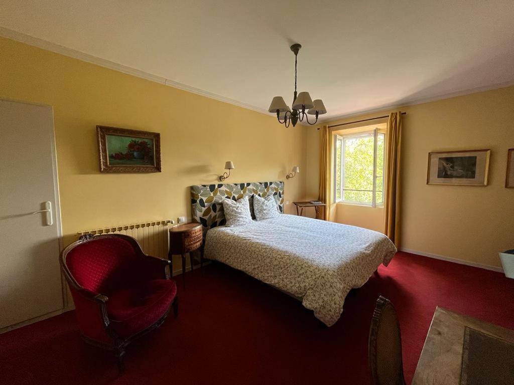 Chambres D'Hotes Le Cedre Bleu Saint-Lattier Kültér fotó