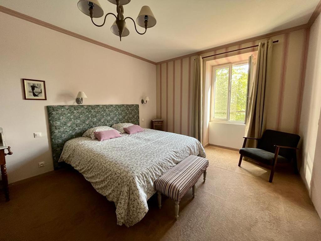 Chambres D'Hotes Le Cedre Bleu Saint-Lattier Kültér fotó