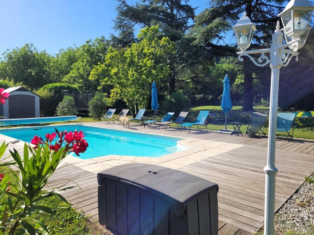 Chambres D'Hotes Le Cedre Bleu Saint-Lattier Kültér fotó