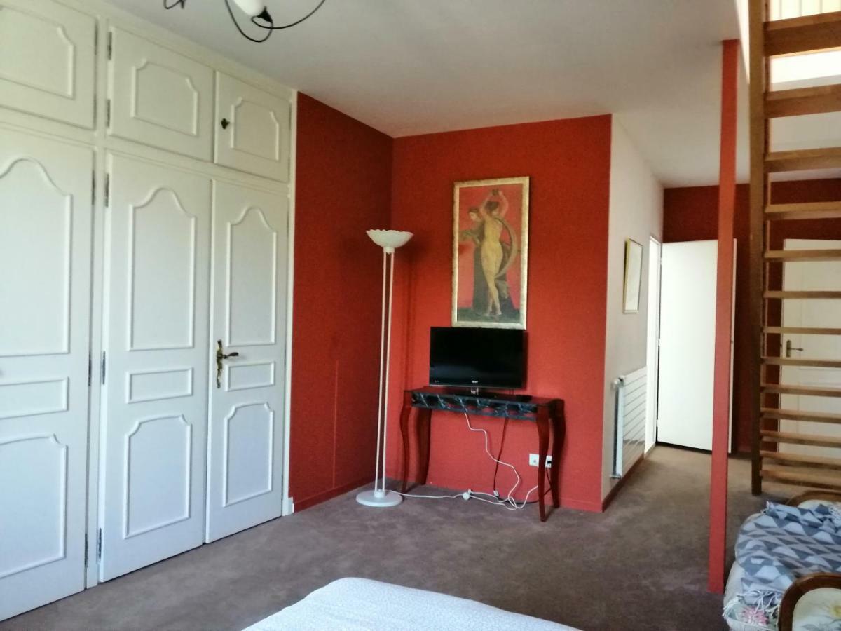 Chambres D'Hotes Le Cedre Bleu Saint-Lattier Kültér fotó