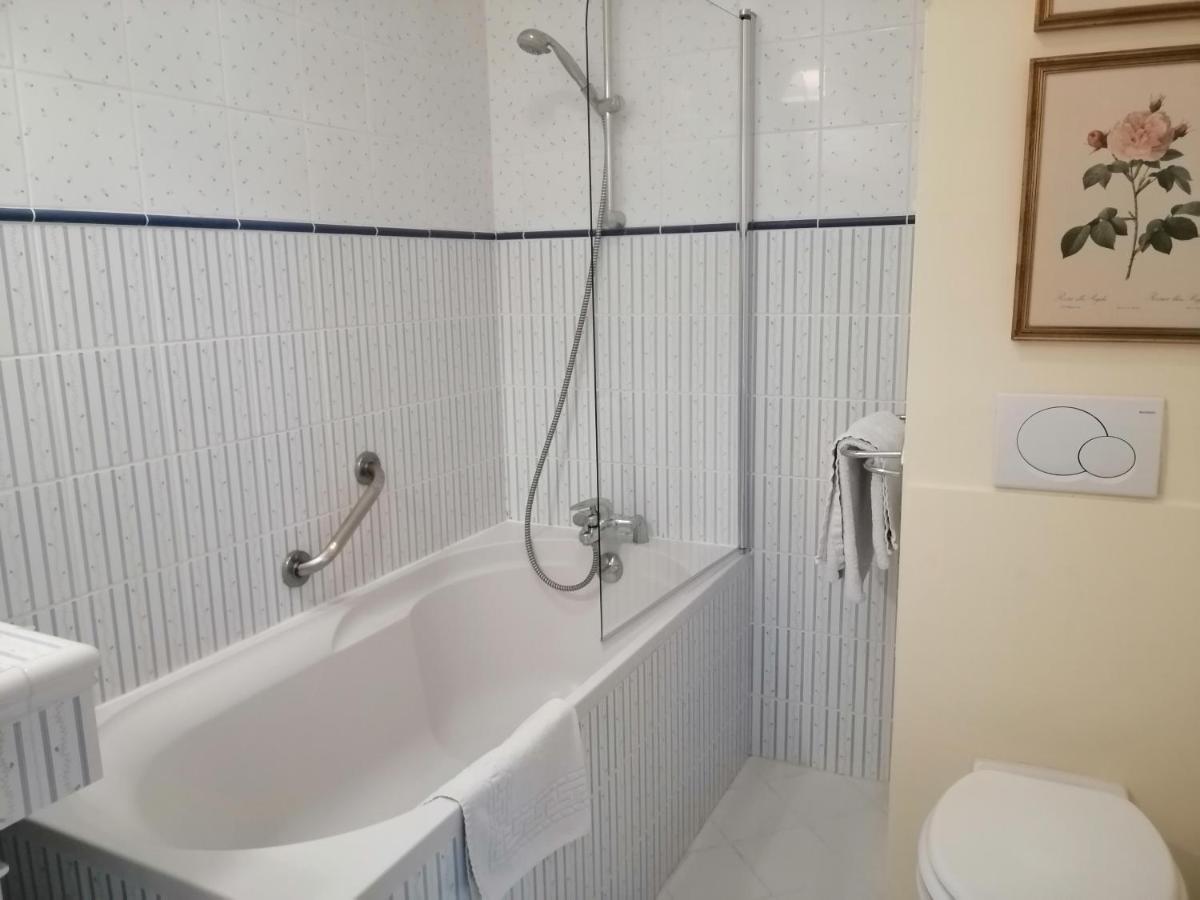Chambres D'Hotes Le Cedre Bleu Saint-Lattier Kültér fotó