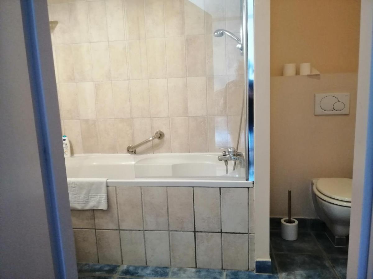 Chambres D'Hotes Le Cedre Bleu Saint-Lattier Kültér fotó